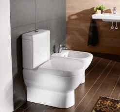 Villeroy & Boch Subway - Staande Toiletpot, Vario Afvoer, CeramicPlus, Alpine Wit 661010R1 -Villeroy & Boch 09c43178858bf48a2900162b 1